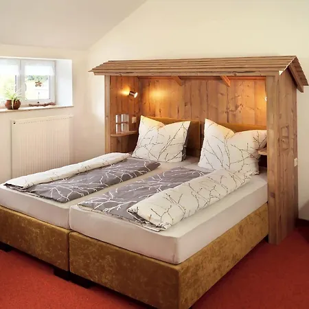 Erzgebirgshotel Misnia Baerenfels Отель