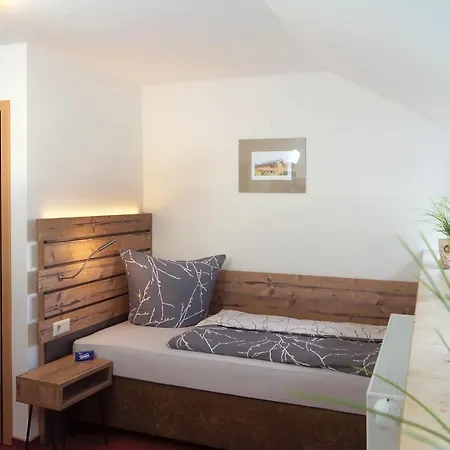 Erzgebirgshotel Misnia Baerenfels מלון